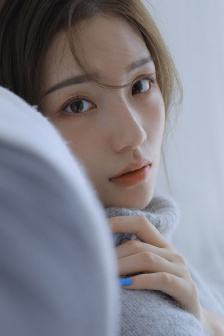 用木塞堵住不能流出来